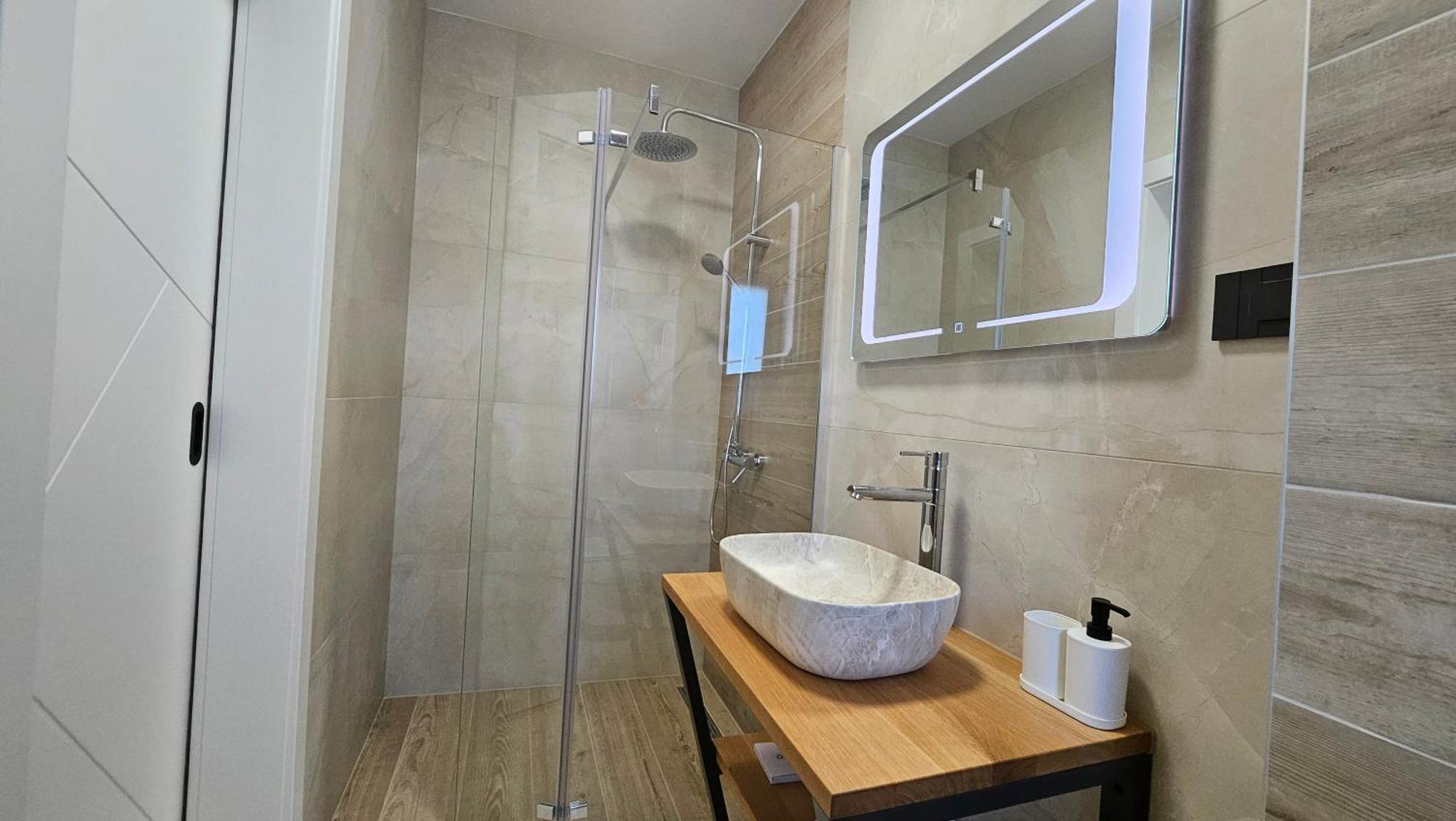 Richi Rooms & App Funtana Εξωτερικό φωτογραφία